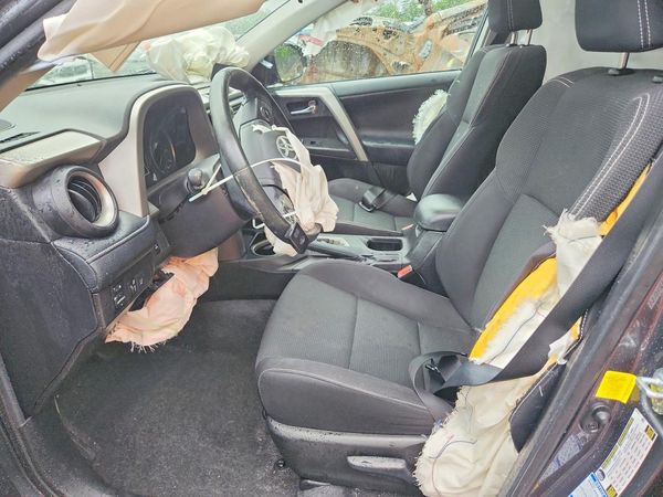 2018 TOYOTA RAV4 Adventure/XLE