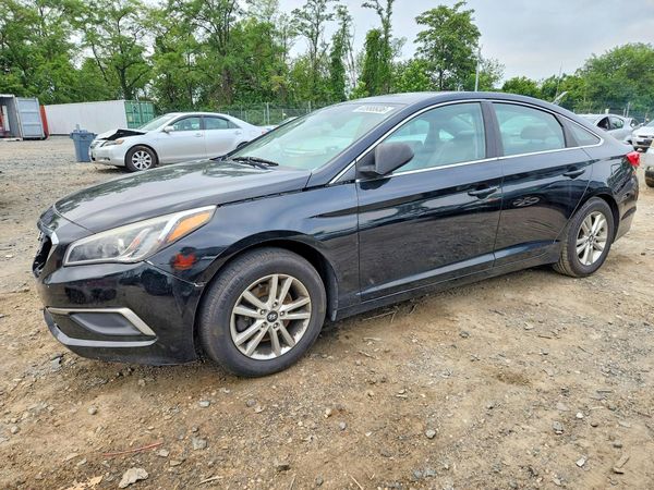 2017 HYUNDAI SONATA SE, Eco — Front 3/4