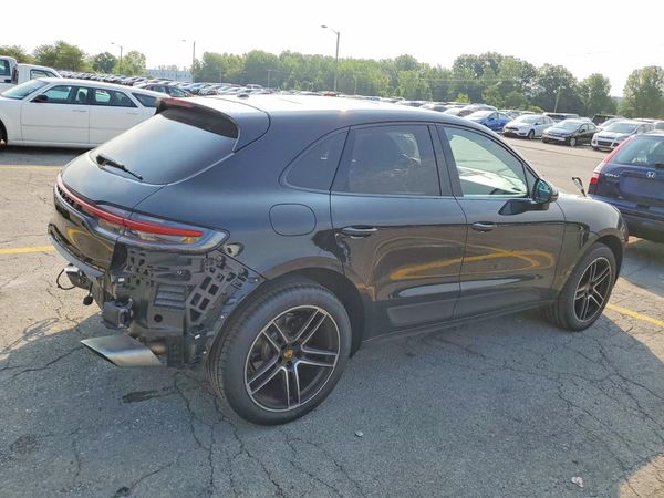 2020 PORSCHE MACAN