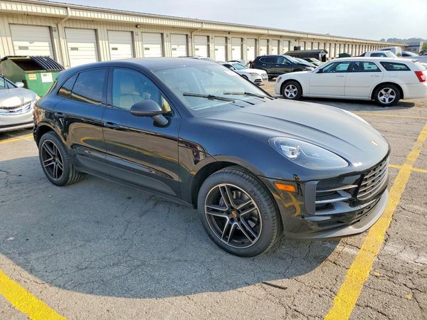 2020 PORSCHE MACAN