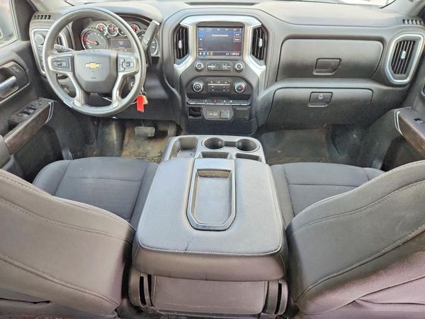 2020 CHEVROLET SILVERADO LT