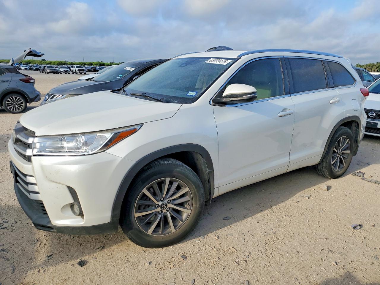 2017 TOYOTA HIGHLANDER SE/XLE