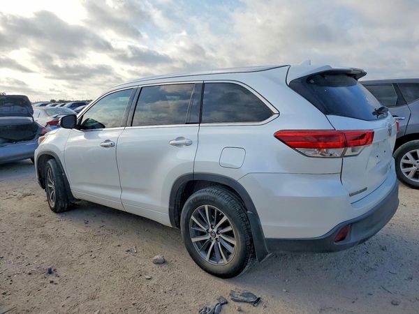 2017 TOYOTA HIGHLANDER SE/XLE