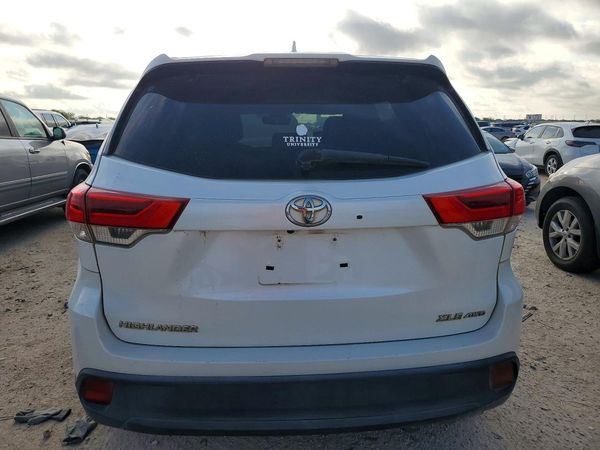 2017 TOYOTA HIGHLANDER SE/XLE