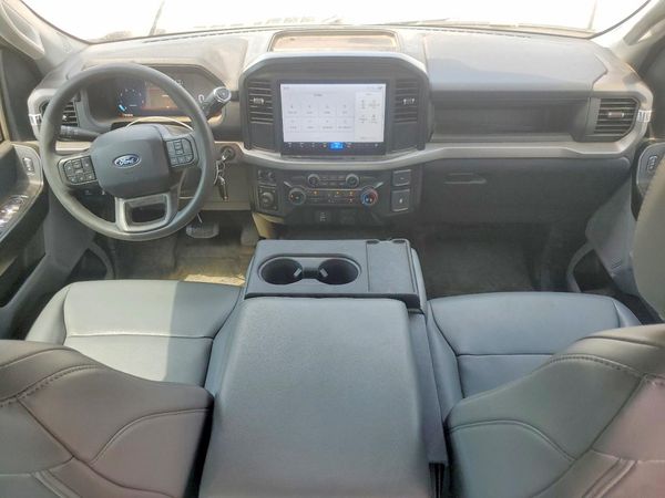 2025 FORD F150