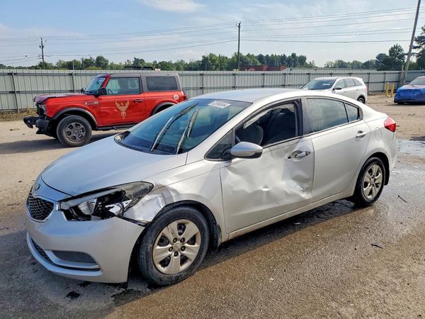 2016 KIA FORTE GL (Middle-Low Grade)