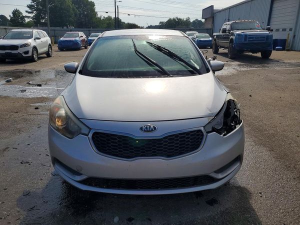 2016 KIA FORTE GL (Middle-Low Grade)
