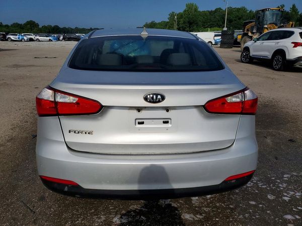 2016 KIA FORTE GL (Middle-Low Grade)