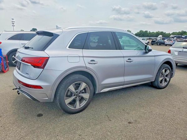 2023 AUDI Q5 quattro Premium Plus