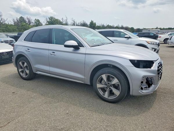 2023 AUDI Q5 quattro Premium Plus