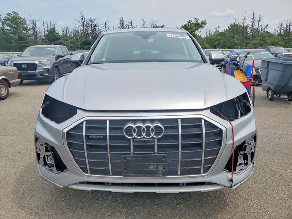 2023 AUDI Q5 quattro Premium Plus