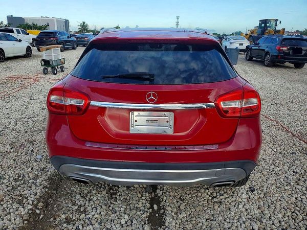 2015 MERCEDES-BENZ GLA GLA250 4-MATIC