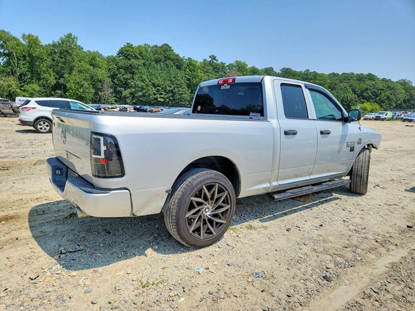 2014 RAM 1500 ST