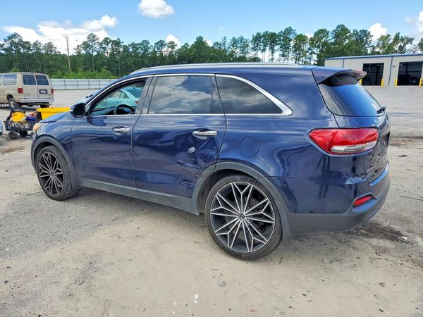 2016 KIA SORENTO L / LX