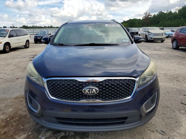 2016 KIA SORENTO L / LX