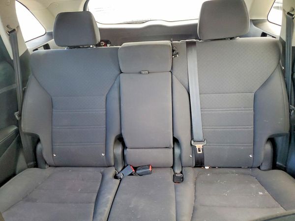2016 KIA SORENTO L / LX