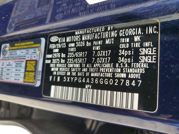 2016 KIA SORENTO L / LX