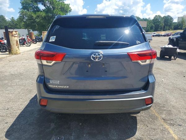 2019 TOYOTA HIGHLANDER LE/LE Plus