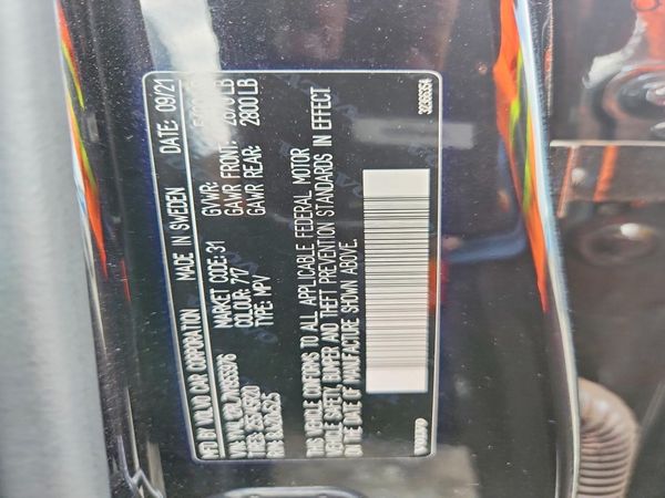 2022 VOLVO XC60