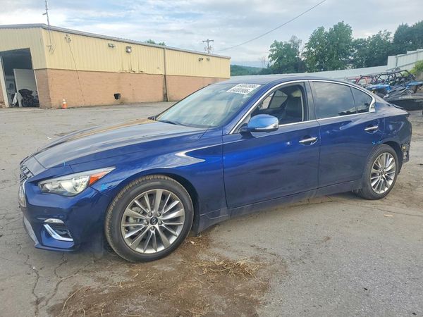2022 INFINITI Q50 LUXE