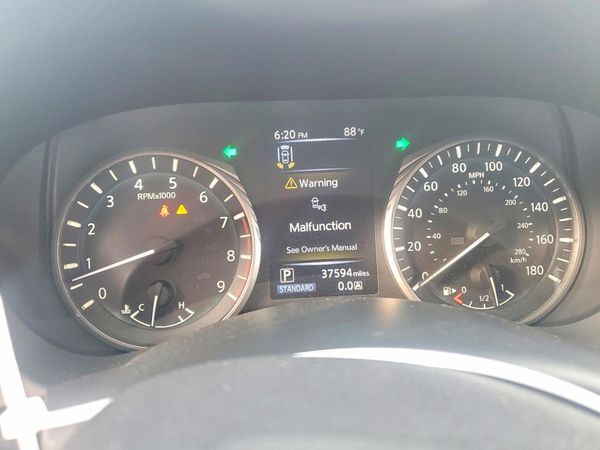 2022 INFINITI Q50 LUXE