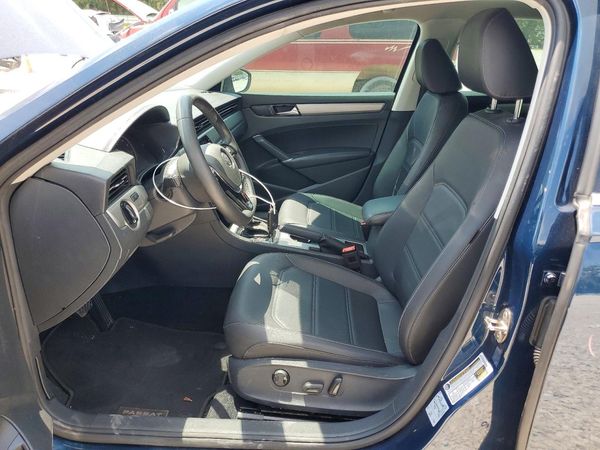 2022 VOLKSWAGEN PASSAT SE