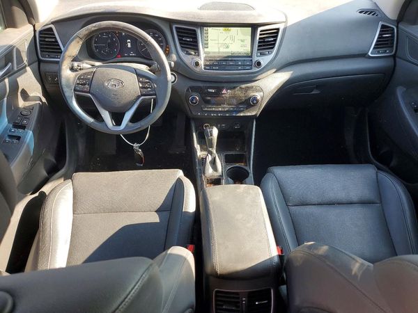 2017 HYUNDAI TUCSON