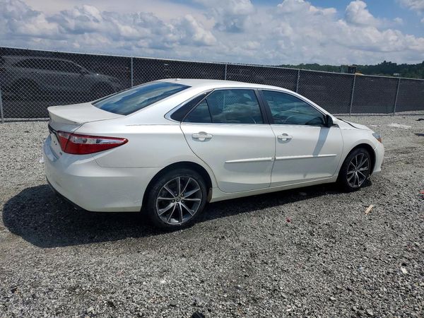 2015 TOYOTA CAMRY