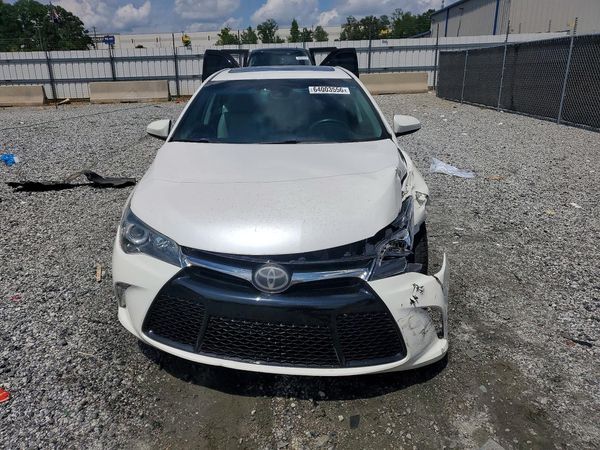 2015 TOYOTA CAMRY
