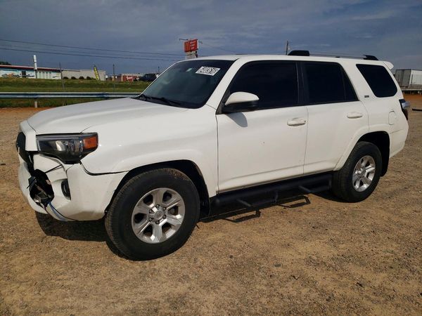 2022 TOYOTA 4RUNNER SR5