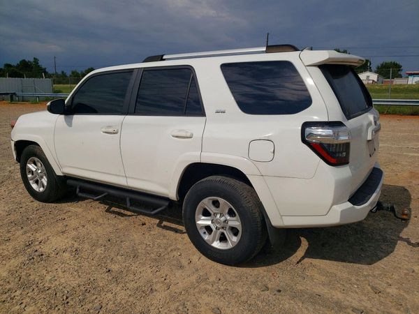 2022 TOYOTA 4RUNNER SR5