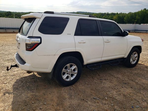 2022 TOYOTA 4RUNNER SR5