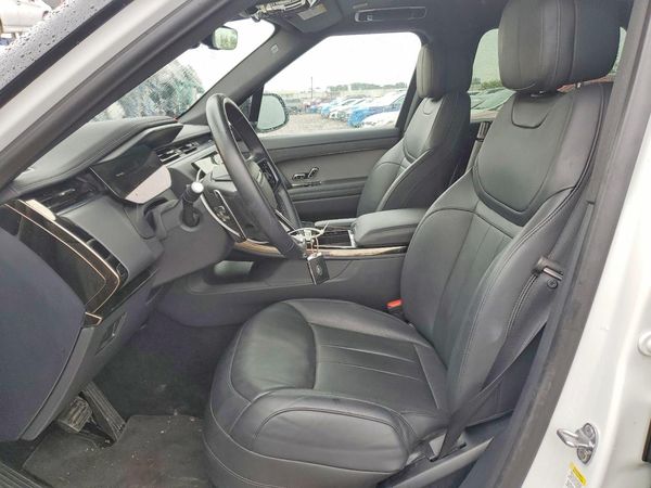 2025 LAND ROVER RANGE ROVER SPORT P360 SE