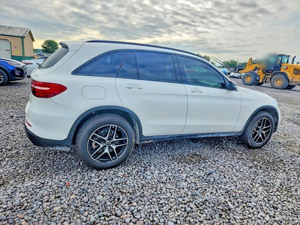 2019 MERCEDES-BENZ GLC GLC 300-4M