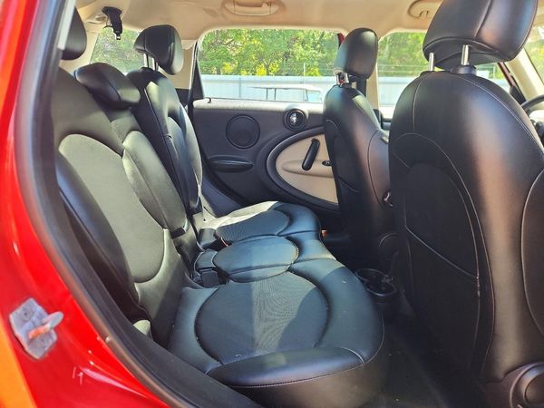 2014 MINI COOPER