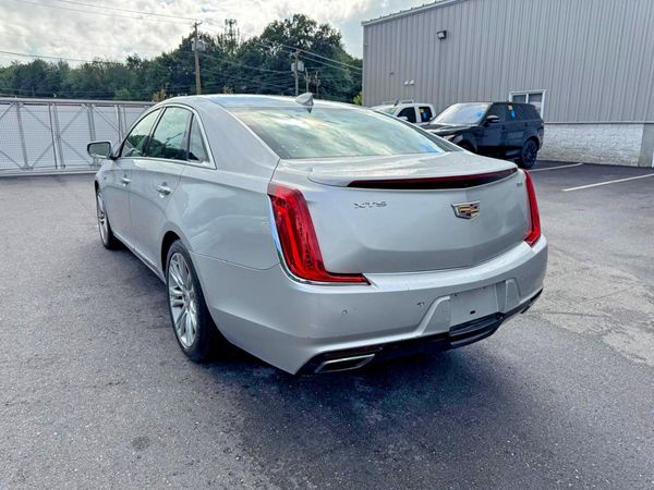 2019 CADILLAC XTS Luxury