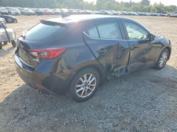 2015 MAZDA 3