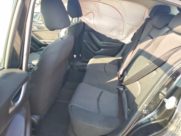 2015 MAZDA 3