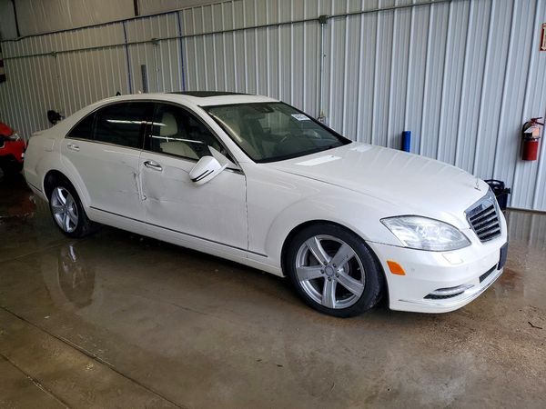 2013 MERCEDES-BENZ S S550V 4-MATIC