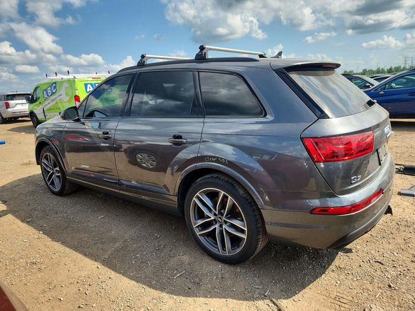2018 AUDI Q7 quattro Prestige
