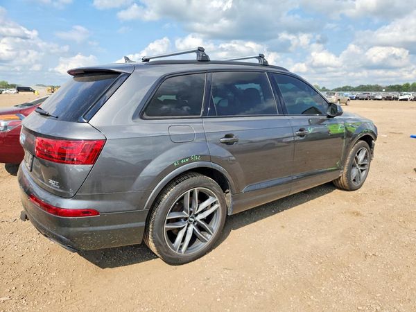 2018 AUDI Q7 quattro Prestige