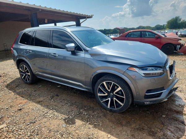 2019 VOLVO XC90