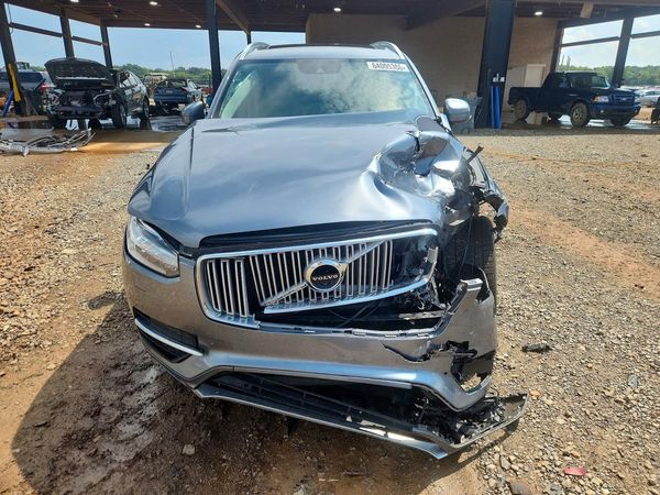 2019 VOLVO XC90