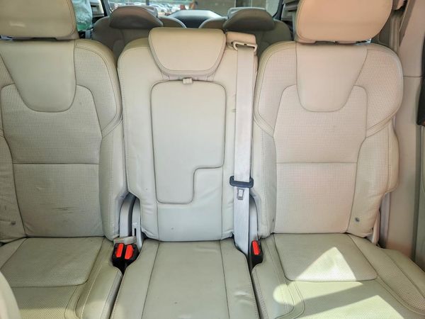 2019 VOLVO XC90