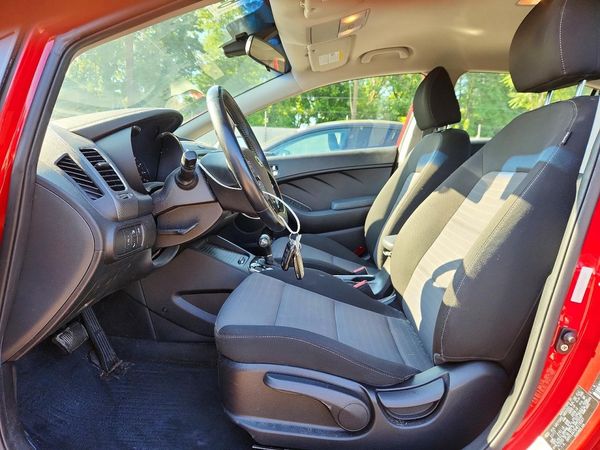 2017 KIA FORTE LX Popular, S