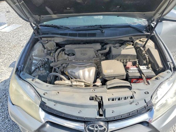 2016 TOYOTA CAMRY