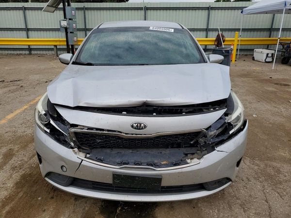 2017 KIA FORTE