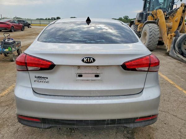 2017 KIA FORTE