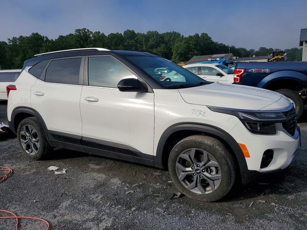 2024 KIA SELTOS S, X-Line