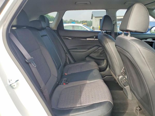 2024 KIA SELTOS S, X-Line